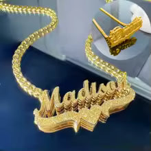 Personalized Gold Nameplate Necklace with Customizable Name