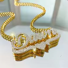Personalized Gold Nameplate Necklace with Customizable Name